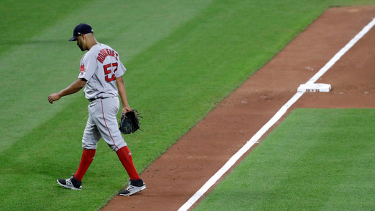Miley's pitching, 4 HRs carry Orioles past Red Sox 7-5 (Jun 01, 2017)